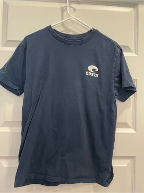 Costa Navy Short Sleeve Logo Tee with red and white fish logon on back